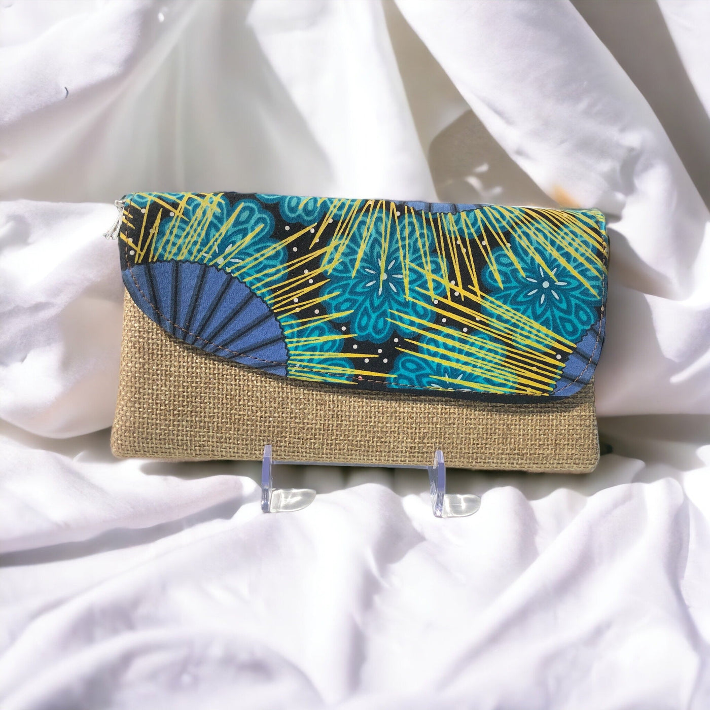 Cloth Clutch